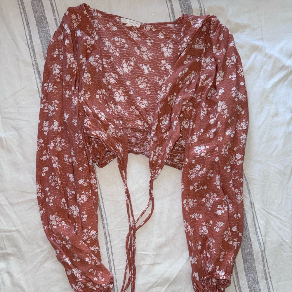 Chic Floral Blouse in Rust